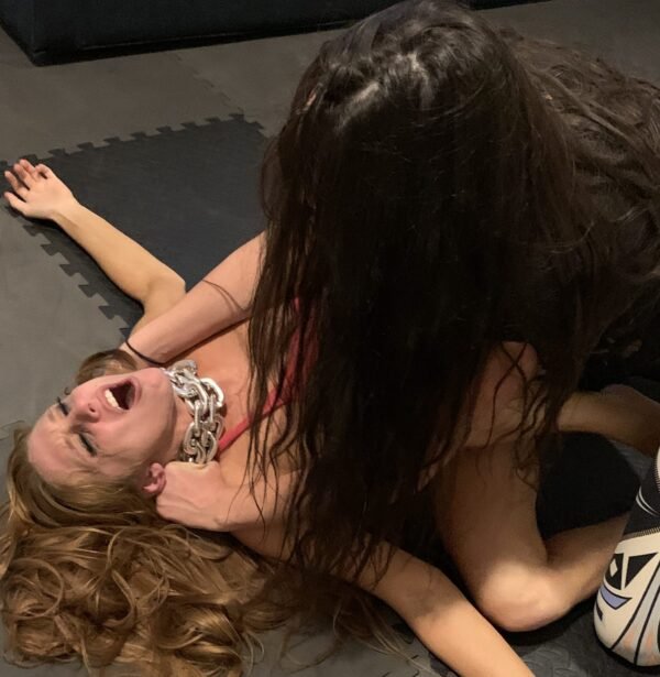 Vanessa vs Tylee: Destroying Tylee, Part 2 - Image 2